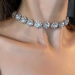 Silver Flower Shaped Rhinestone Necklace Choker 