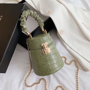 CROCODILE PATTERN BUCKET BAG CHAIN- GREEN
